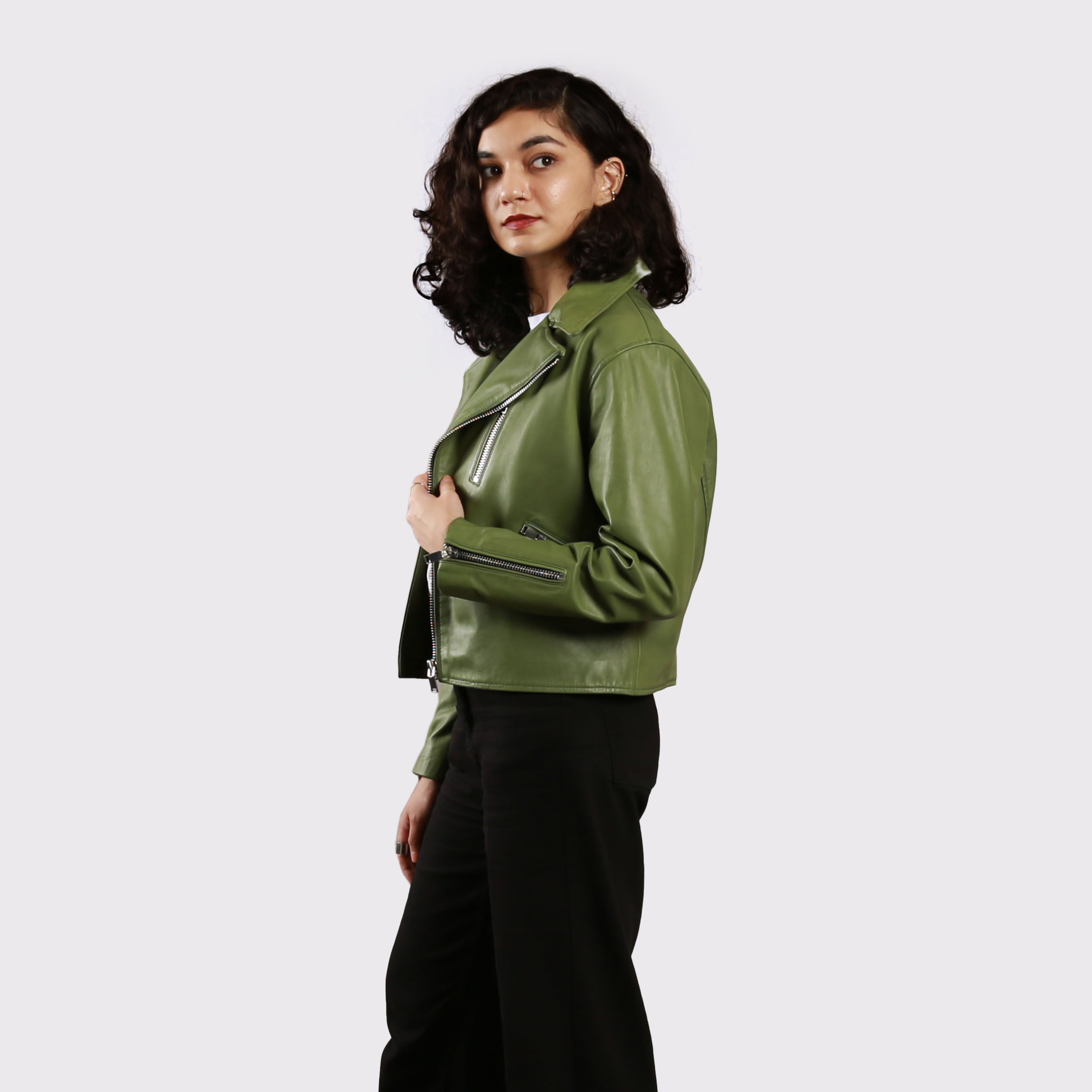 Amazon.com: American Trends Plus Size Women Rain Coats Lightweight  Waterproof Outdoor Rain Jacket Hooded Packable Windbreaker Jacket for Women  A Black XL : Clothing, Shoes & Jewelry